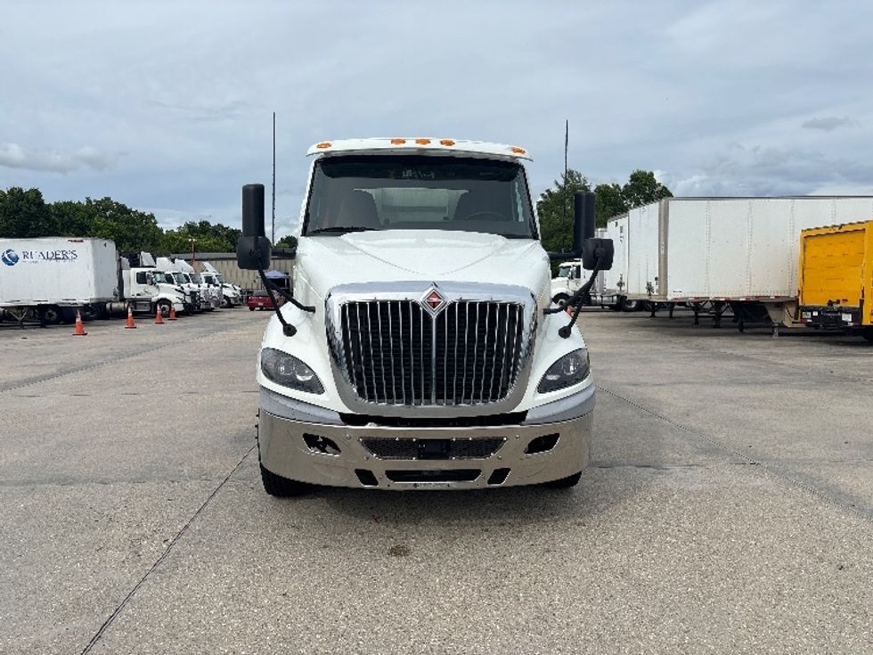 Day Cab Tractor-Heavy Duty Tractors-International-2021-RH613-Hammond-LA-203,197\n\t\tmiles-$ 42,750 - Image 2