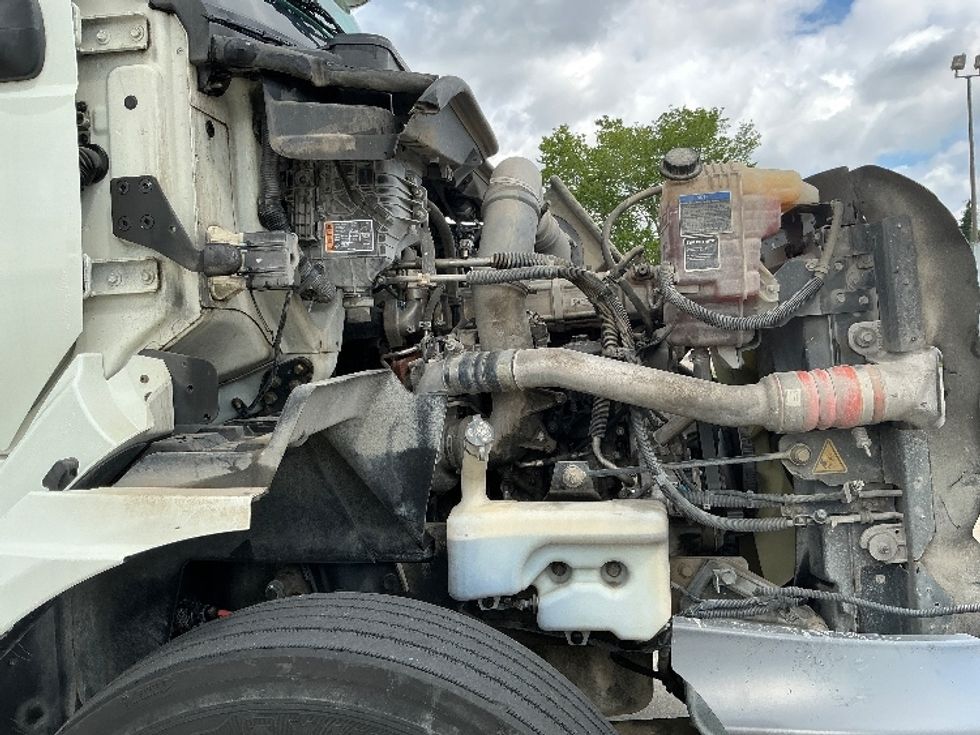Day Cab Tractor-Heavy Duty Tractors-International-2021-RH613-Hammond-LA-207,676\n\t\tmiles-$ 42,500 - Image 15