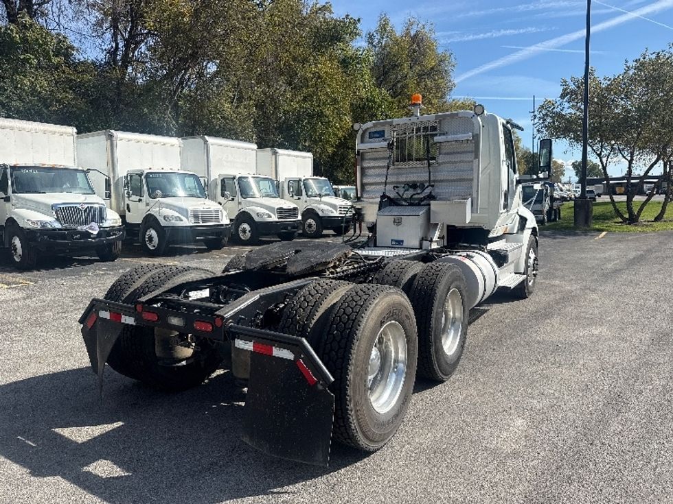 Day Cab Tractor-Heavy Duty Tractors-International-2021-RH613-Knoxville-TN-322,603\n\t\tmiles-$ 34,500 - Image 7