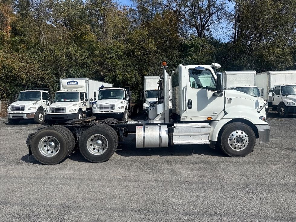 Day Cab Tractor-Heavy Duty Tractors-International-2021-RH613-Knoxville-TN-322,603\n\t\tmiles-$ 34,500 - Image 8