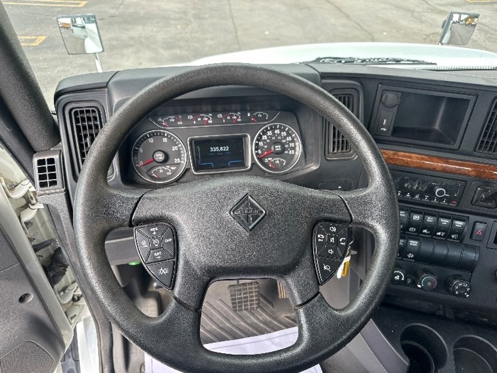 Day Cab Tractor-Heavy Duty Tractors-International-2021-RH613-Knoxville-TN-335,854\n\t\tmiles-$ 33,750 - Image 11