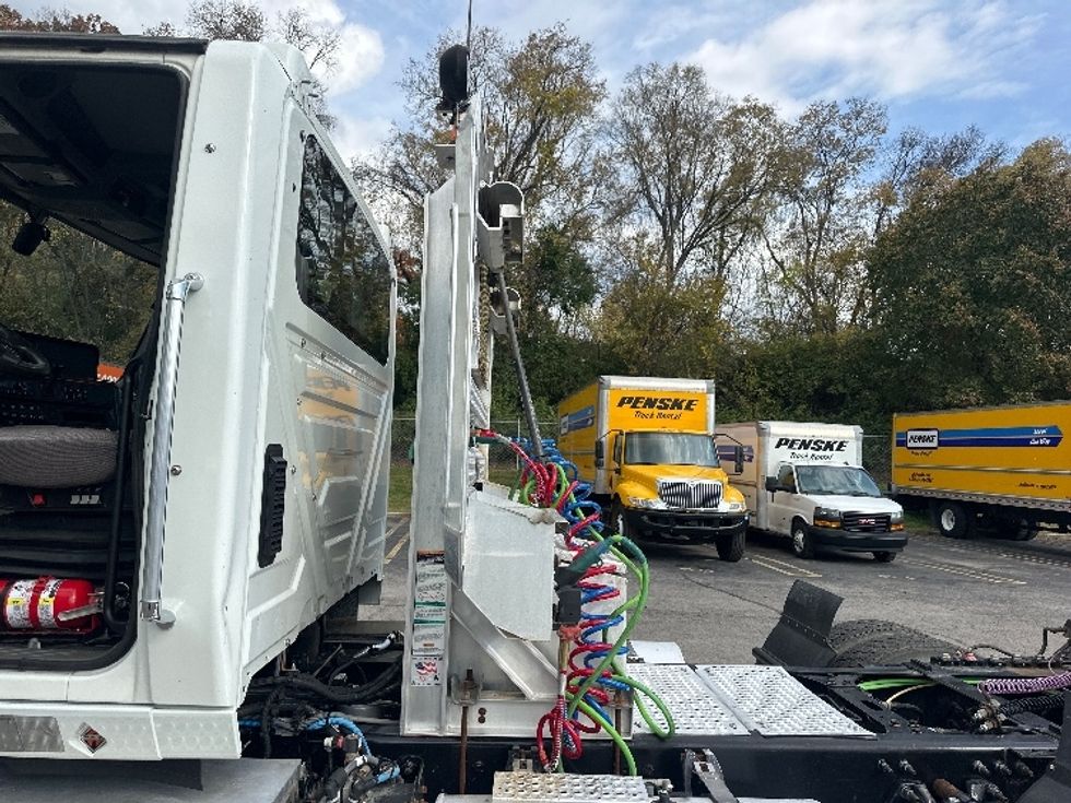 Day Cab Tractor-Heavy Duty Tractors-International-2021-RH613-Knoxville-TN-335,854\n\t\tmiles-$ 33,750 - Image 17