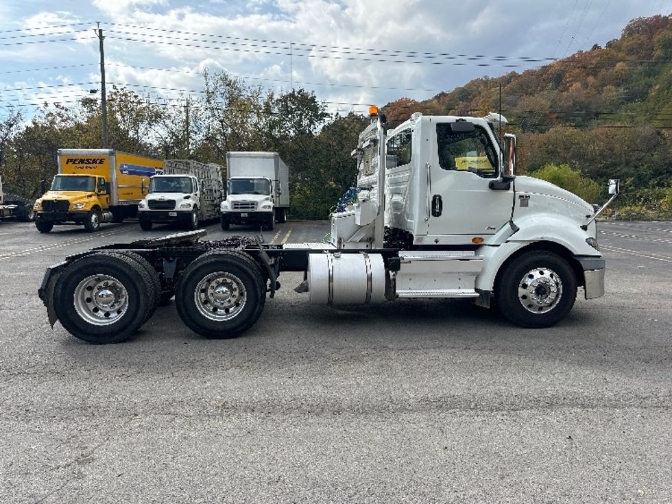 Day Cab Tractor-Heavy Duty Tractors-International-2021-RH613-Knoxville-TN-335,854\n\t\tmiles-$ 33,750 - Image 8