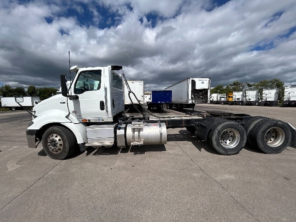 Day Cab Tractor-Heavy Duty Tractors-International-2021-RH613-Milwaukee-WI-255,807\n\t\tmiles-$ 36,500 - Image 4