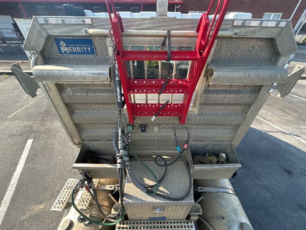 Day Cab Tractor-Heavy Duty Tractors-International-2021-RH613-Nashville (Mount Juliet)-TN-131,106\n\t\tmiles-$ 47,250 - Image 18