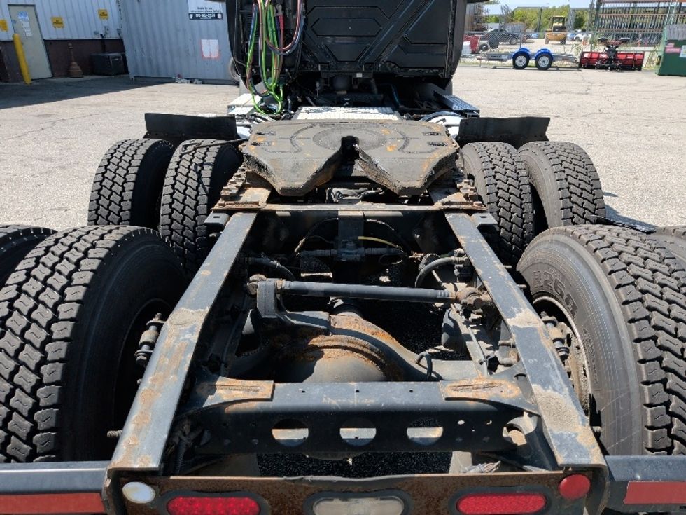 Day Cab Tractor-Heavy Duty Tractors-International-2021-RH613-New Bedford-MA-230,072\n\t\tmiles-$ 28,750 - Image 6