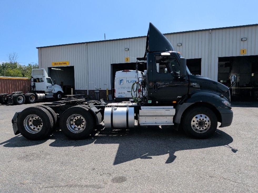Day Cab Tractor-Heavy Duty Tractors-International-2021-RH613-New Bedford-MA-230,072\n\t\tmiles-$ 28,750 - Image 8