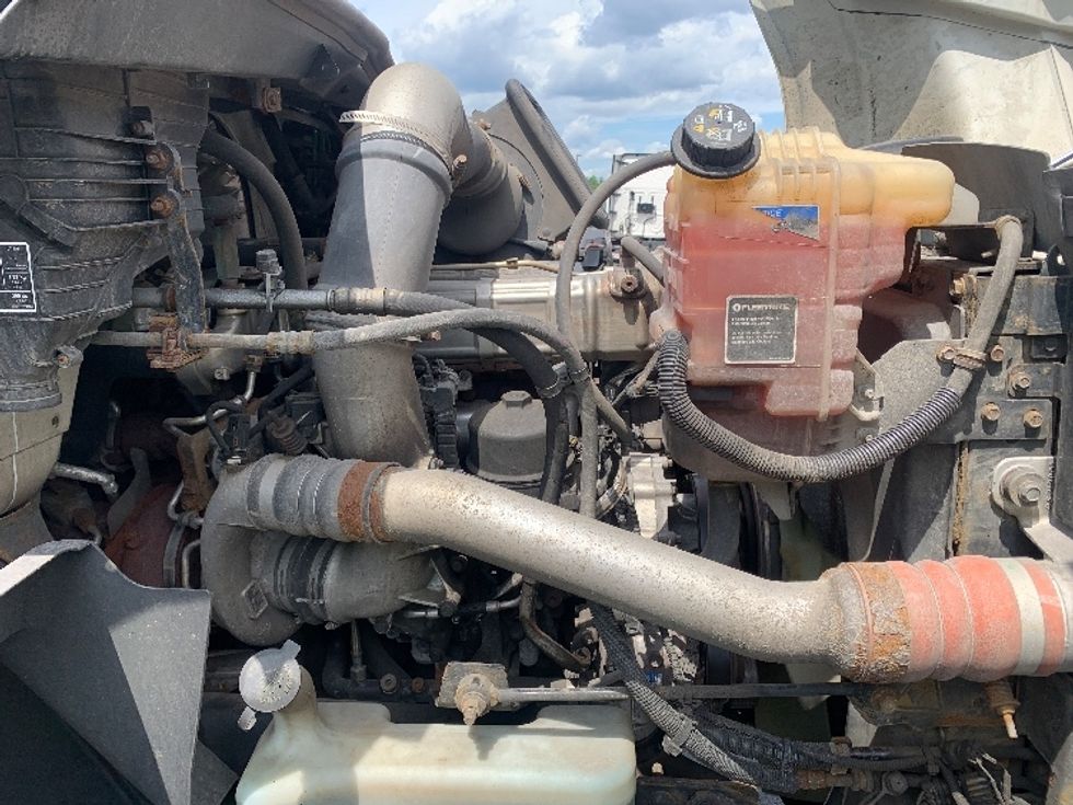 Day Cab Tractor-Heavy Duty Tractors-International-2021-RH613-Norton-MA-357,266\n\t\tmiles-$ 28,500 - Image 15