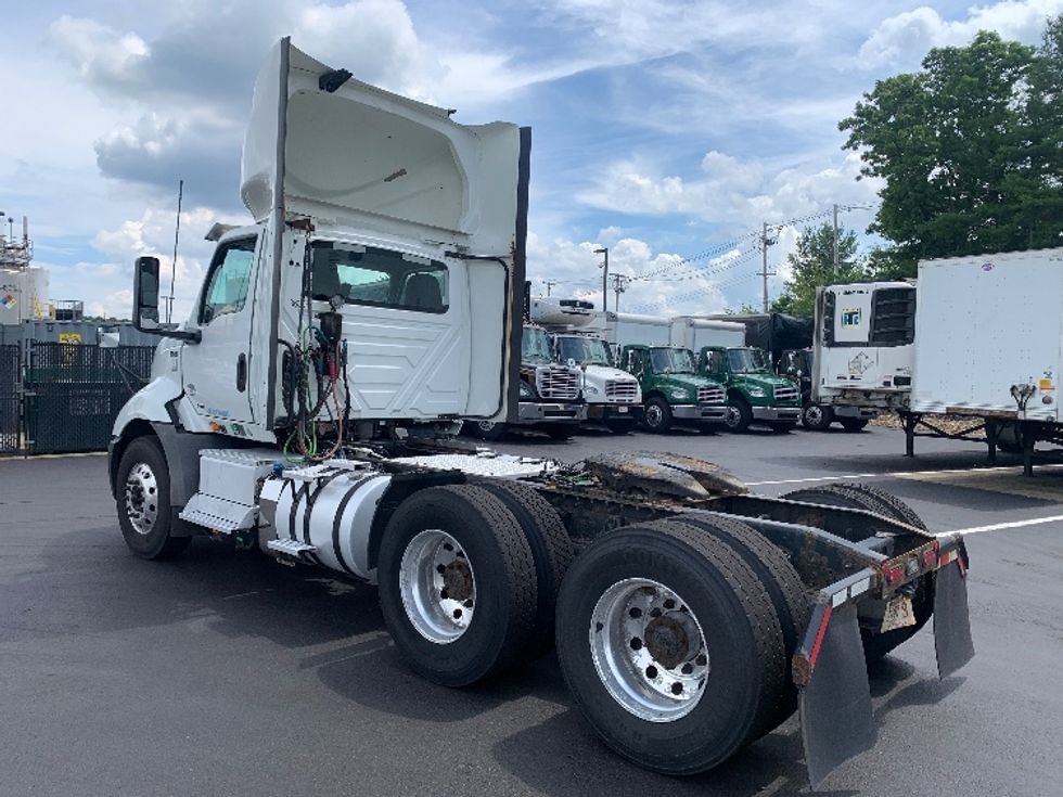 Day Cab Tractor-Heavy Duty Tractors-International-2021-RH613-Norton-MA-357,266\n\t\tmiles-$ 28,500 - Image 5