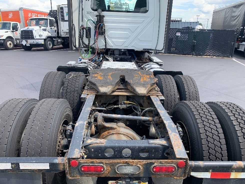 Day Cab Tractor-Heavy Duty Tractors-International-2021-RH613-Norton-MA-357,266\n\t\tmiles-$ 28,500 - Image 6