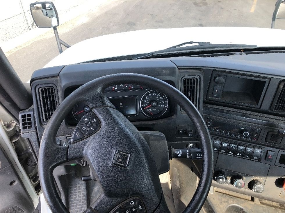 Day Cab Tractor-Heavy Duty Tractors-International-2021-RH613-Spokane Valley-WA-121,246\n\t\tmiles-$ 35,500 - Image 11