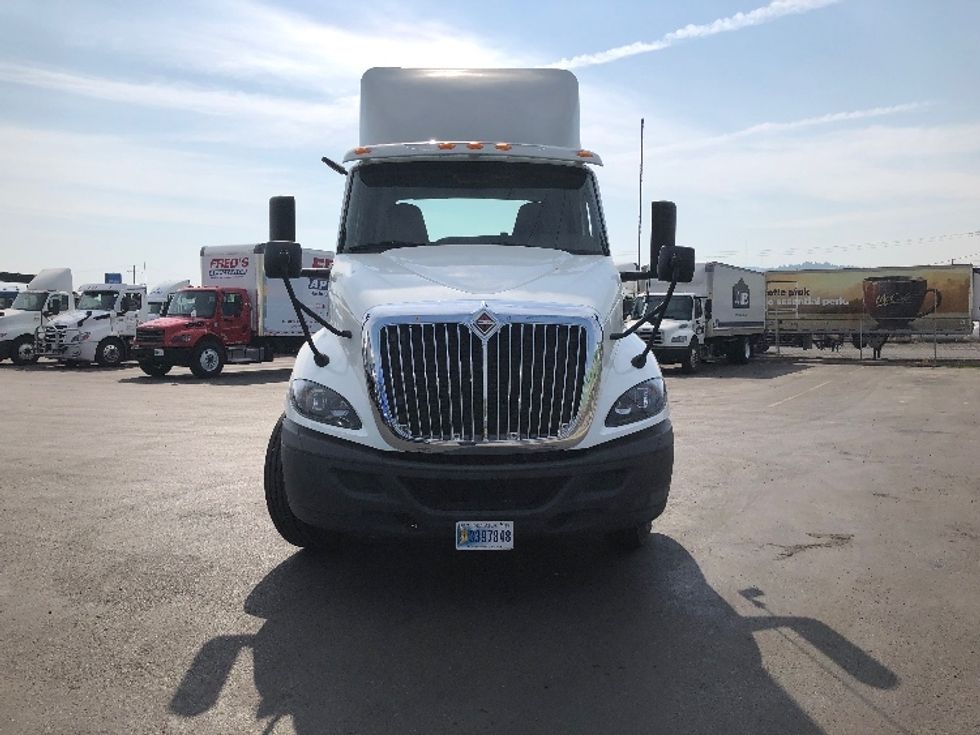 Day Cab Tractor-Heavy Duty Tractors-International-2021-RH613-Spokane Valley-WA-121,246\n\t\tmiles-$ 35,500 - Image 2