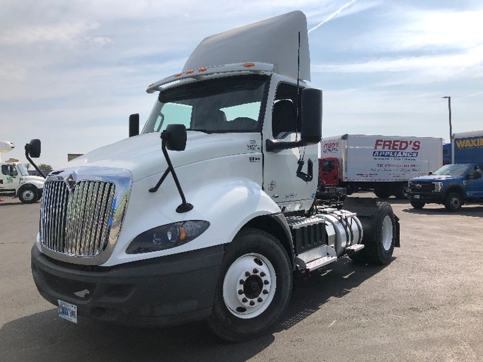 Day Cab Tractor-Heavy Duty Tractors-International-2021-RH613-Spokane Valley-WA-121,246\n\t\tmiles-$ 35,500 - Image 3