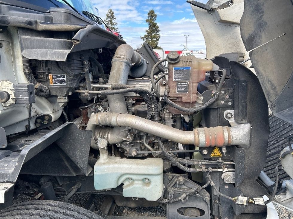 Day Cab Tractor-Heavy Duty Tractors-International-2021-RH613-West Sacramento-CA-44,001\n\t\tmiles-$ 38,000 - Image 15