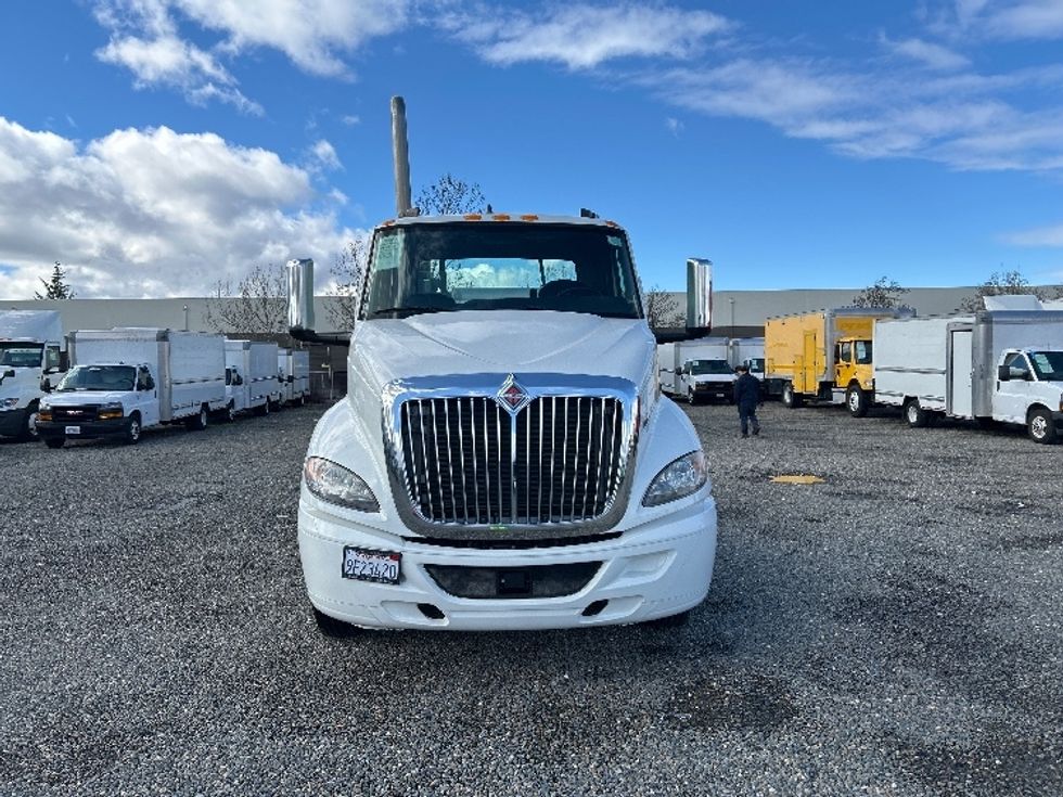 Day Cab Tractor-Heavy Duty Tractors-International-2021-RH613-West Sacramento-CA-44,001\n\t\tmiles-$ 38,000 - Image 2