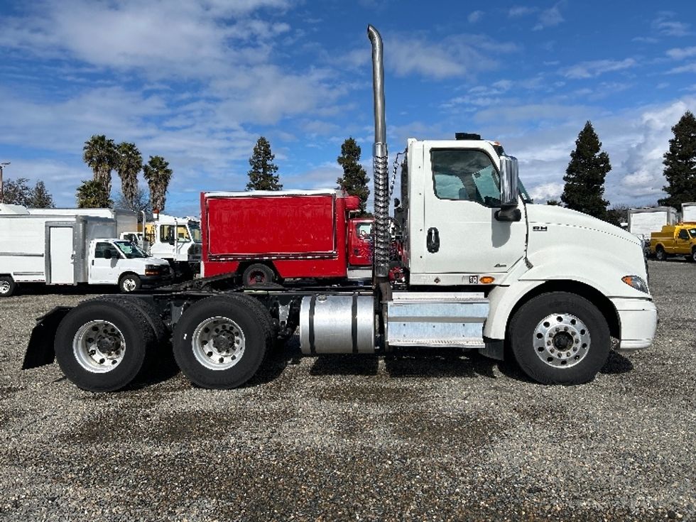 Day Cab Tractor-Heavy Duty Tractors-International-2021-RH613-West Sacramento-CA-44,001\n\t\tmiles-$ 38,000 - Image 8
