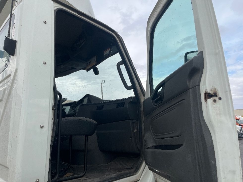 Day Cab Tractor-Heavy Duty Tractors-International-2022-LT625-Albuquerque-NM-276,014\n\t\tmiles-$ 49,000 - Image 12
