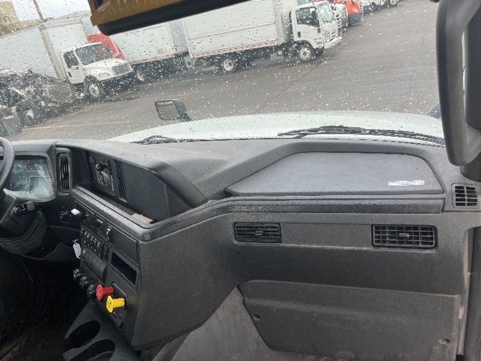 Day Cab Tractor-Heavy Duty Tractors-International-2022-LT625-Albuquerque-NM-276,014\n\t\tmiles-$ 49,000 - Image 13