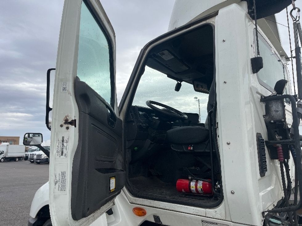 Day Cab Tractor-Heavy Duty Tractors-International-2022-LT625-Albuquerque-NM-276,014\n\t\tmiles-$ 49,000 - Image 9