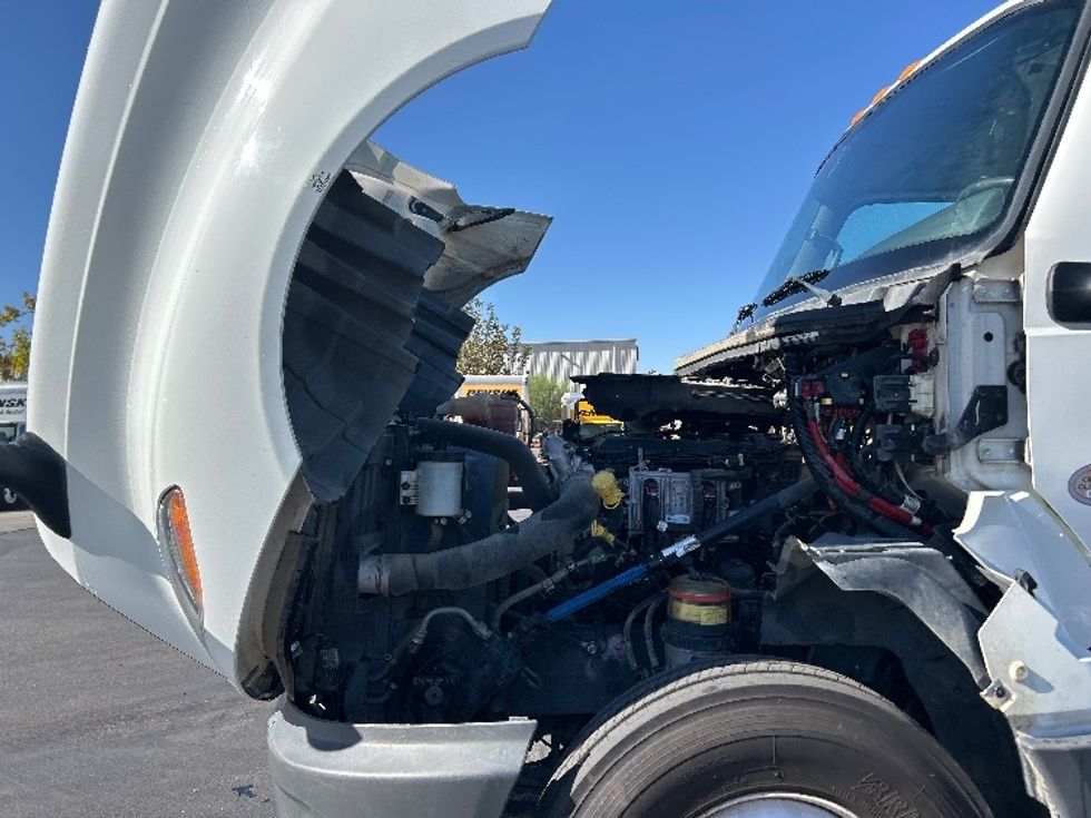 Day Cab Tractor-Heavy Duty Tractors-International-2022-LT625-Ceres-CA-205,982\n\t\tmiles-$ 34,250 - Image 16