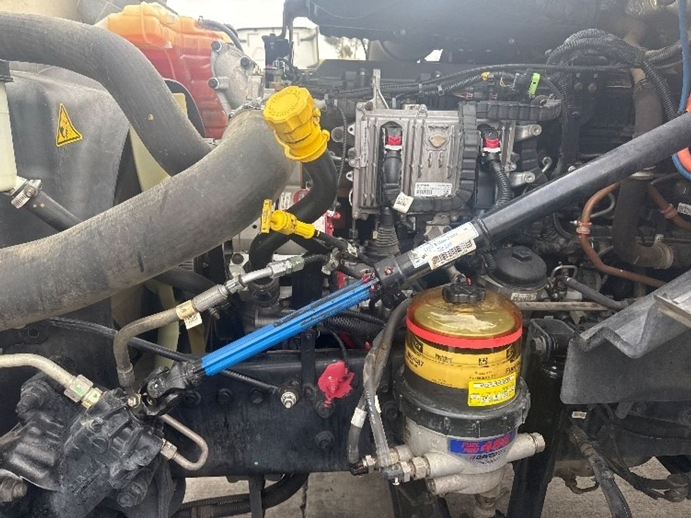 Day Cab Tractor-Heavy Duty Tractors-International-2022-LT625-Fresno-CA-264,237\n\t\tmiles-$ 33,250 - Image 16