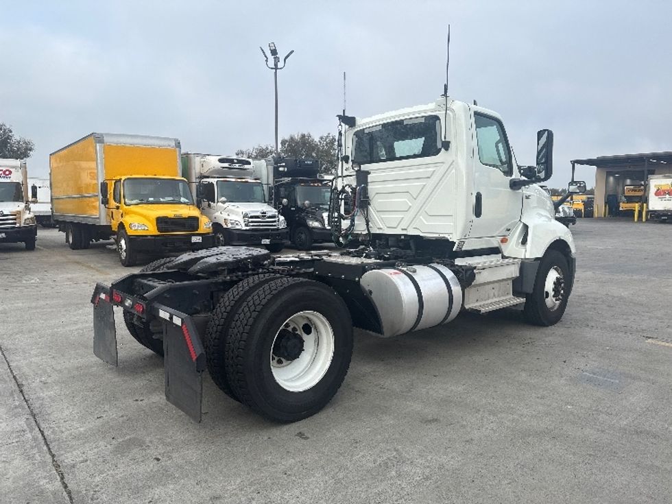 Day Cab Tractor-Heavy Duty Tractors-International-2022-LT625-Fresno-CA-264,237\n\t\tmiles-$ 33,250 - Image 7