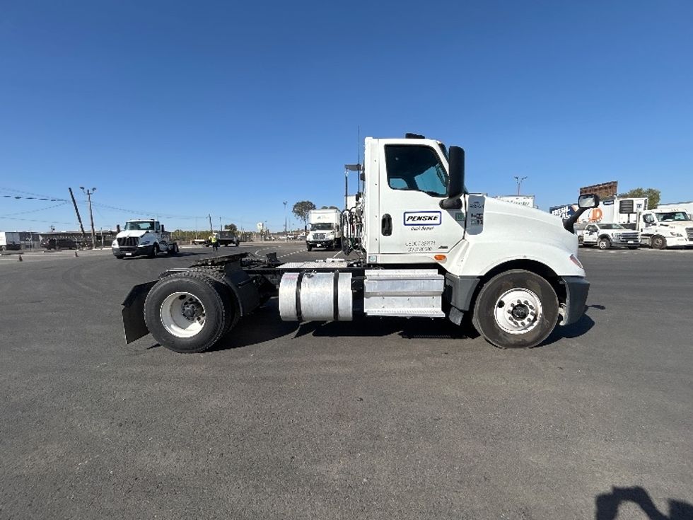 Day Cab Tractor-Heavy Duty Tractors-International-2022-LT625-Fresno-CA-283,838\n\t\tmiles-$ 30,500 - Image 8