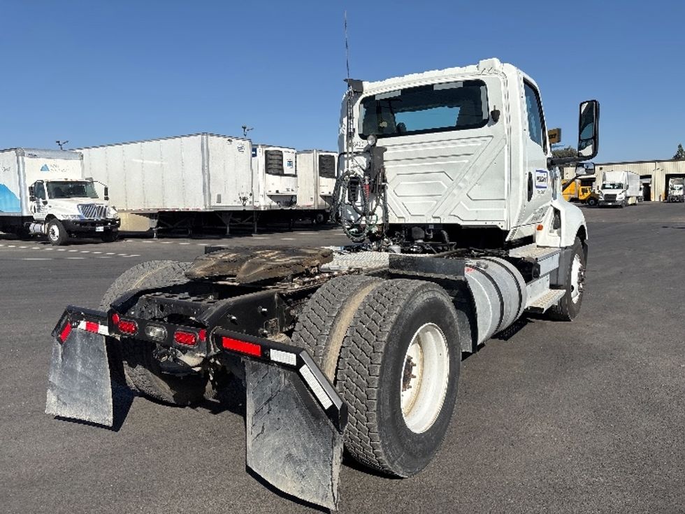 Day Cab Tractor-Heavy Duty Tractors-International-2022-LT625-Fresno-CA-284,347\n\t\tmiles-$ 30,500 - Image 7
