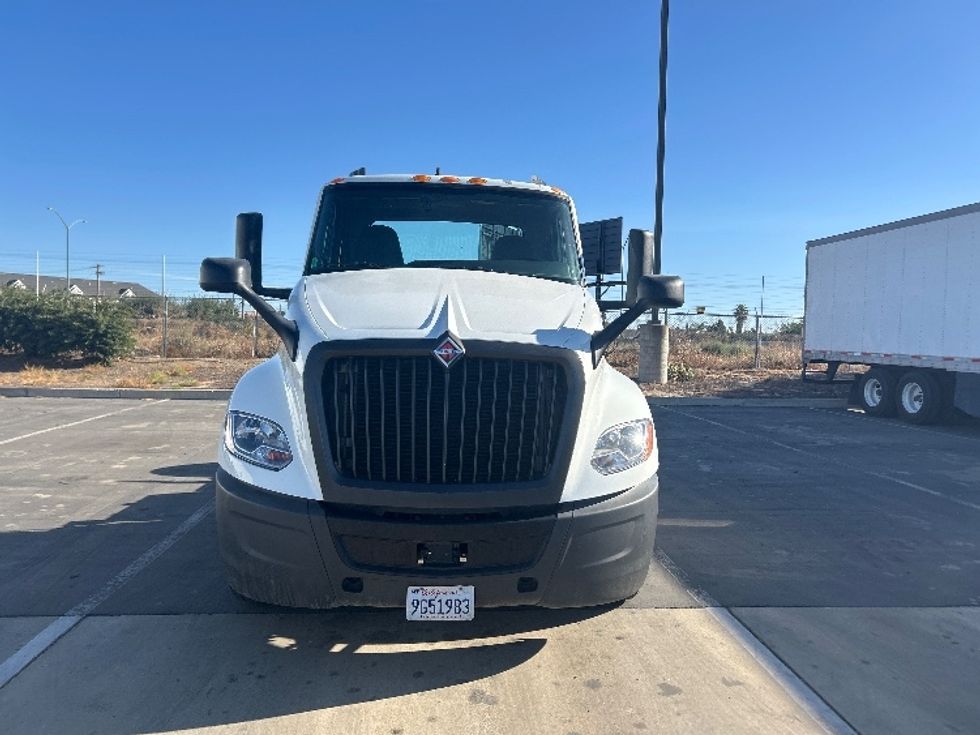 Day Cab Tractor-Heavy Duty Tractors-International-2022-LT625-West Sacramento-CA-311,886\n\t\tmiles-$ 29,250 - Image 2