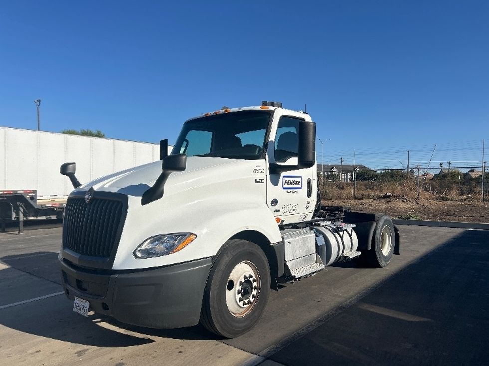 Day Cab Tractor-Heavy Duty Tractors-International-2022-LT625-West Sacramento-CA-311,886\n\t\tmiles-$ 29,250 - Image 3