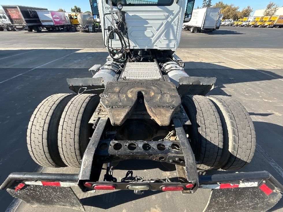 Day Cab Tractor-Heavy Duty Tractors-International-2022-LT625-West Sacramento-CA-311,886\n\t\tmiles-$ 29,250 - Image 6