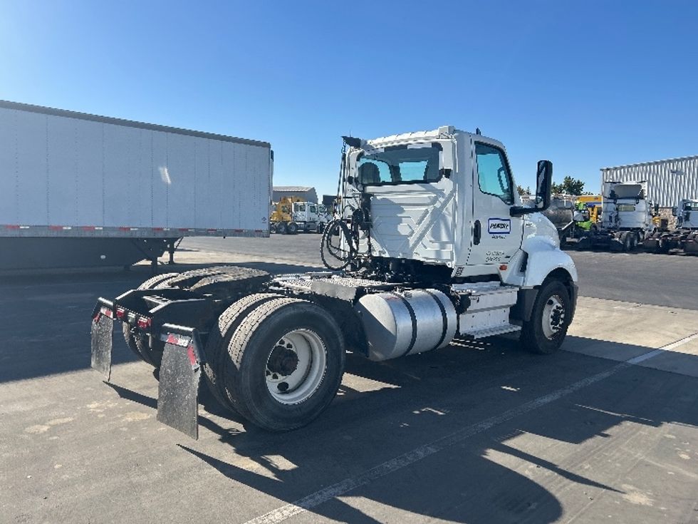 Day Cab Tractor-Heavy Duty Tractors-International-2022-LT625-West Sacramento-CA-311,886\n\t\tmiles-$ 29,250 - Image 7