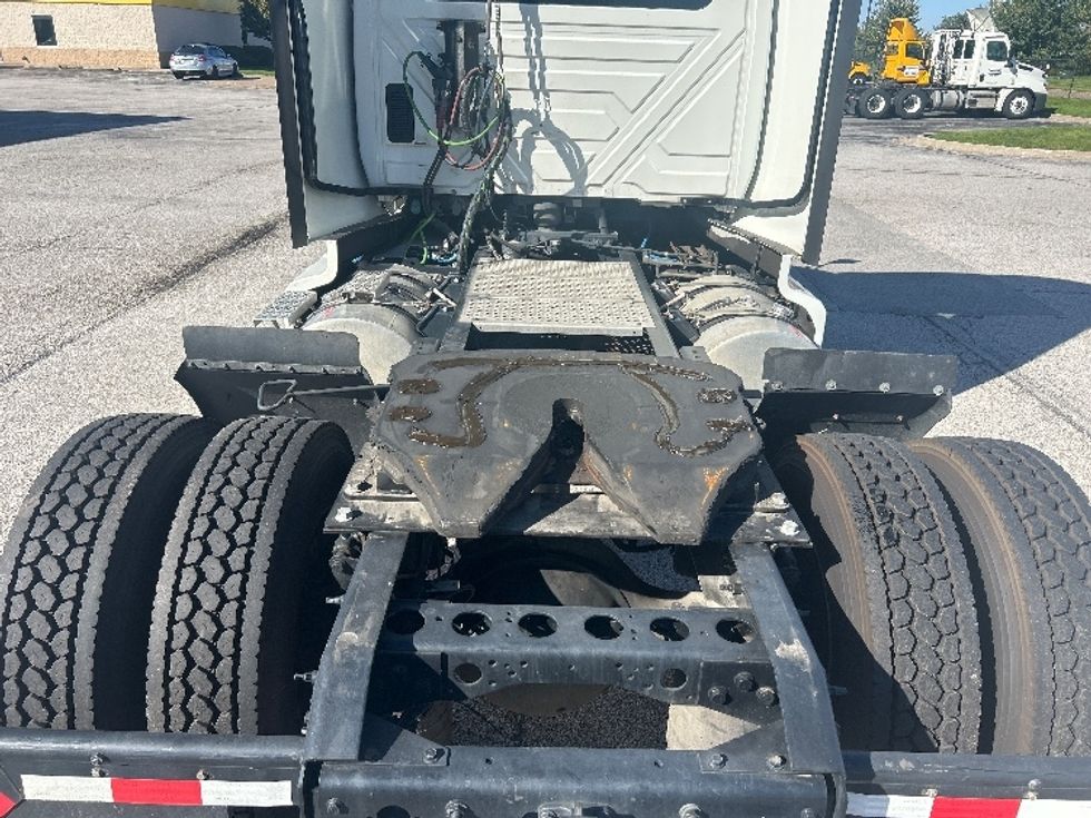 Day Cab Tractor-Heavy Duty Tractors-International-2022-RH613-Davenport-IA-462,698\n\t\tmiles-$ 25,500 - Image 6