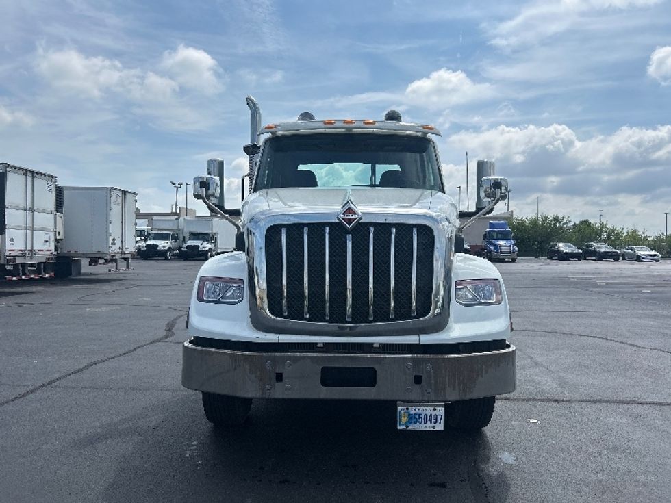 Day Cab Tractor-Heavy Duty Tractors-International-2023-HX620-Indianapolis-IN-133,918\n\t\tmiles-$ 103,750 - Image 2