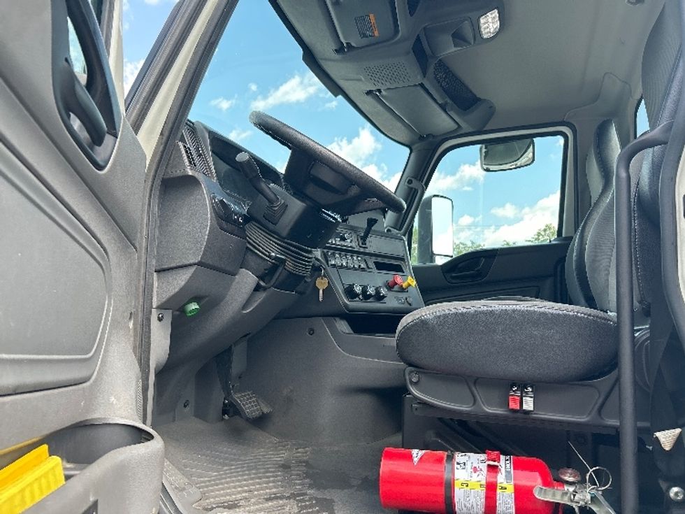 Day Cab Tractor-Heavy Duty Tractors-International-2023-LT625-Anderson-SC-44,811\n\t\tmiles-$ 54,750 - Image 9