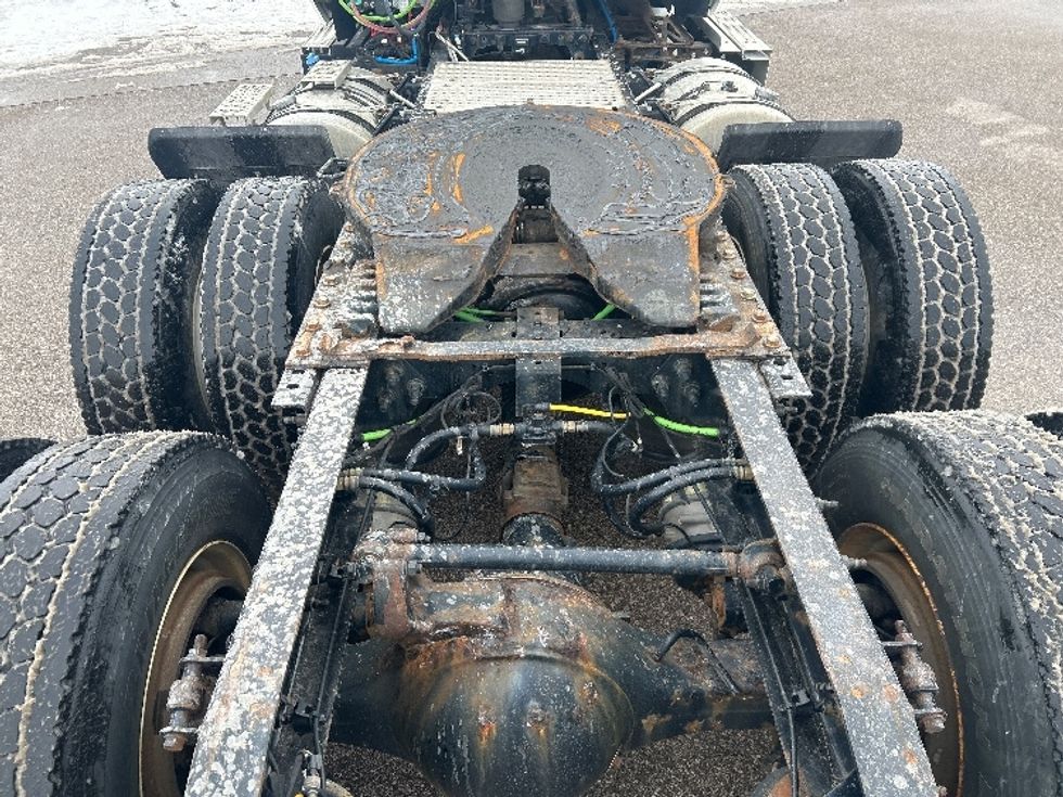 Day Cab Tractor-Heavy Duty Tractors-International-2023-LT625-Cadillac-MI-364,556\n\t\tmiles-$ 43,750 - Image 6