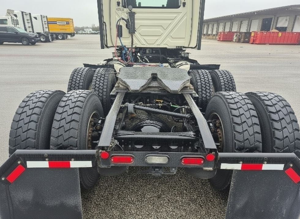 Day Cab Tractor-Heavy Duty Tractors-International-2023-LT625-Cookeville-TN-71,813\n\t\tmiles-$ 96,250 - Image 6