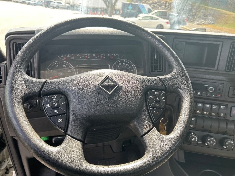 Day Cab Tractor-Heavy Duty Tractors-International-2023-LT625-Fitchburg-MA-147,140\n\t\tmiles-$ 50,250 - Image 11