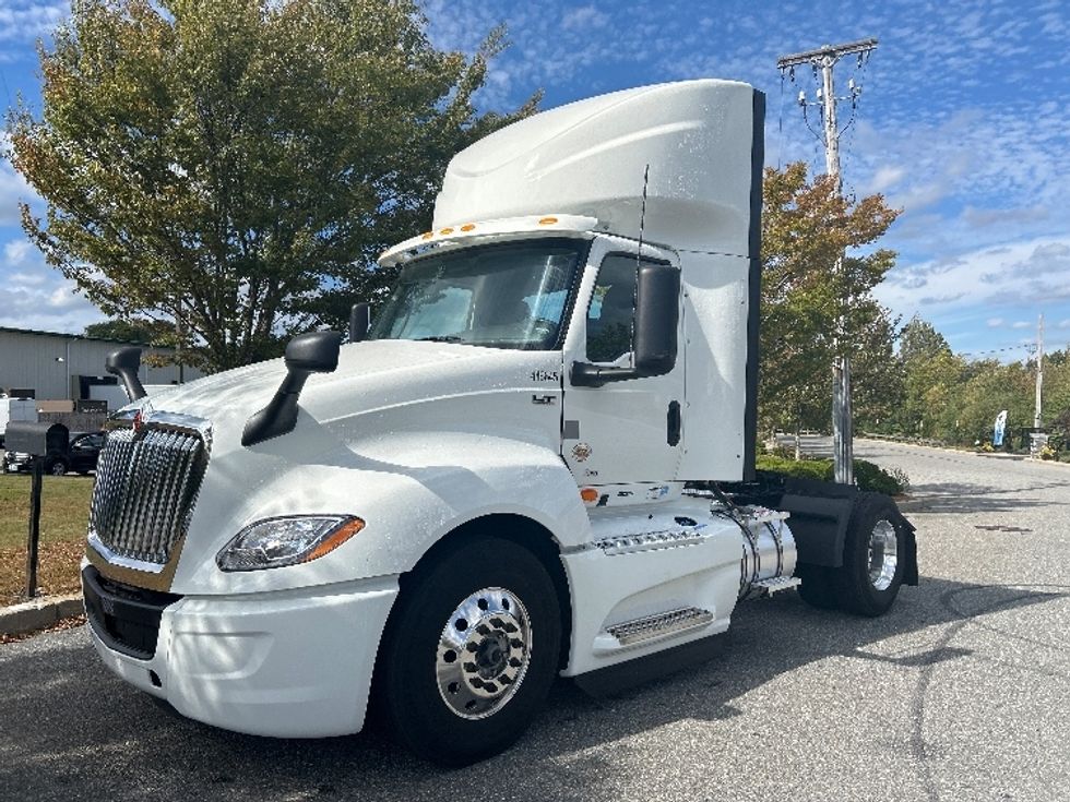 Day Cab Tractor-Heavy Duty Tractors-International-2023-LT625-Fitchburg-MA-147,140\n\t\tmiles-$ 50,250 - Image 3