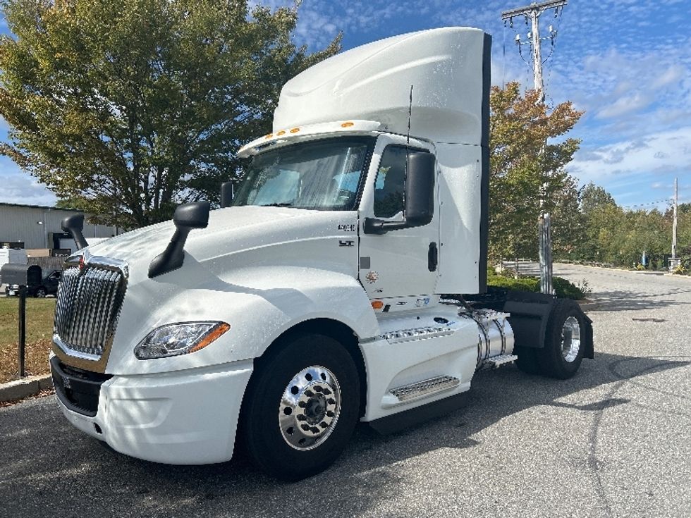 Day Cab Tractor-Heavy Duty Tractors-International-2023-LT625-Fitchburg-MA-147,140\n\t\tmiles-$ 50,250 - Image 4