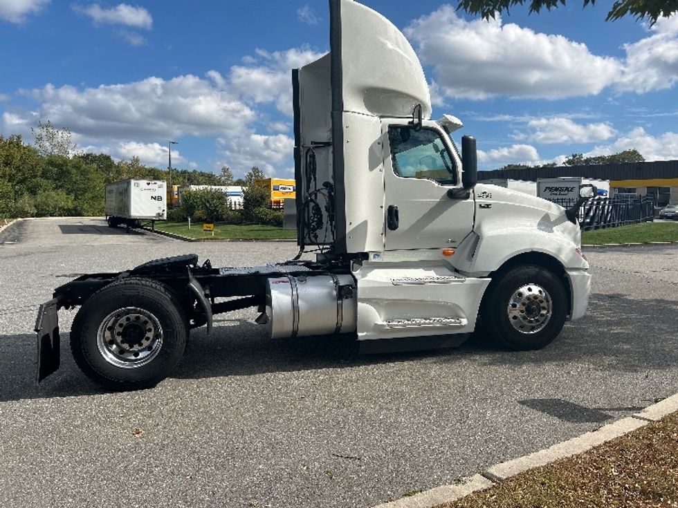Day Cab Tractor-Heavy Duty Tractors-International-2023-LT625-Fitchburg-MA-147,140\n\t\tmiles-$ 50,250 - Image 8