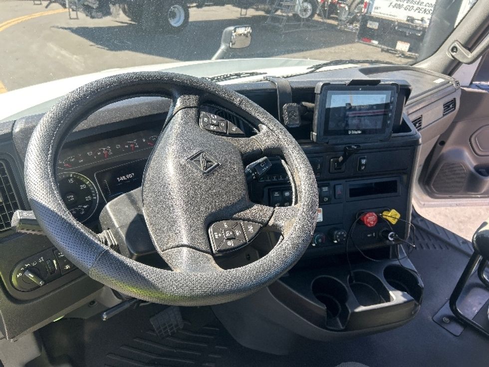 Day Cab Tractor-Heavy Duty Tractors-International-2023-LT625-Fontana-CA-148,913\n\t\tmiles-$ 52,500 - Image 10