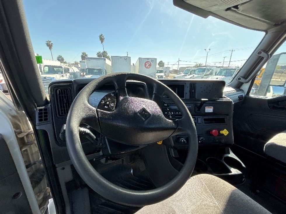 Day Cab Tractor-Heavy Duty Tractors-International-2023-LT625-Fresno-CA-183,036\n\t\tmiles-$ 53,000 - Image 11