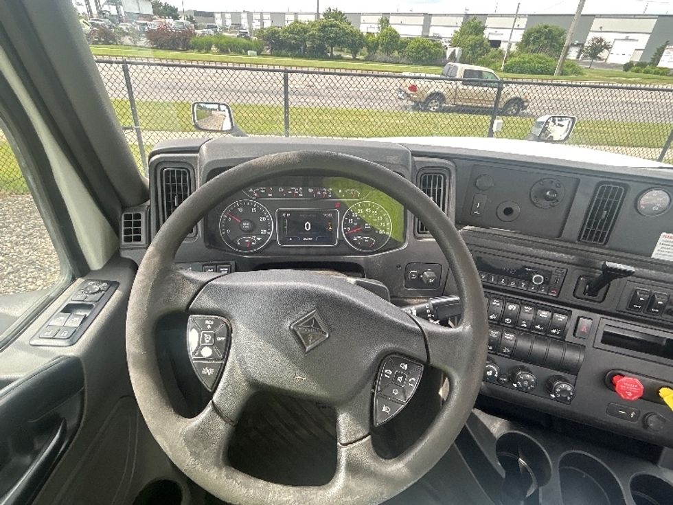Day Cab Tractor-Heavy Duty Tractors-International-2023-LT625-Lansing-MI-406,839\n\t\tmiles-$ 47,250 - Image 11