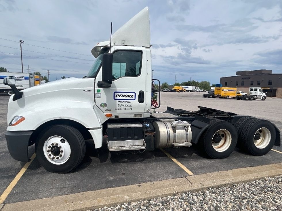 Day Cab Tractor-Heavy Duty Tractors-International-2023-LT625-Lansing-MI-406,839\n\t\tmiles-$ 47,250 - Image 4