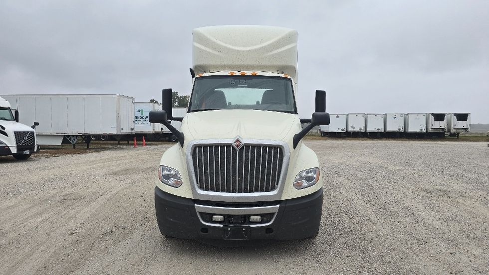 Day Cab Tractor-Heavy Duty Tractors-International-2023-LT625-Moberly-MO-246,469\n\t\tmiles-$ 85,500 - Image 2