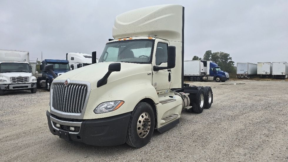 Day Cab Tractor-Heavy Duty Tractors-International-2023-LT625-Moberly-MO-246,469\n\t\tmiles-$ 85,500 - Image 3