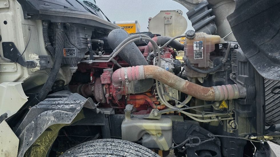 Day Cab Tractor-Heavy Duty Tractors-International-2023-LT625-Moberly-MO-251,636\n\t\tmiles-$ 85,000 - Image 15