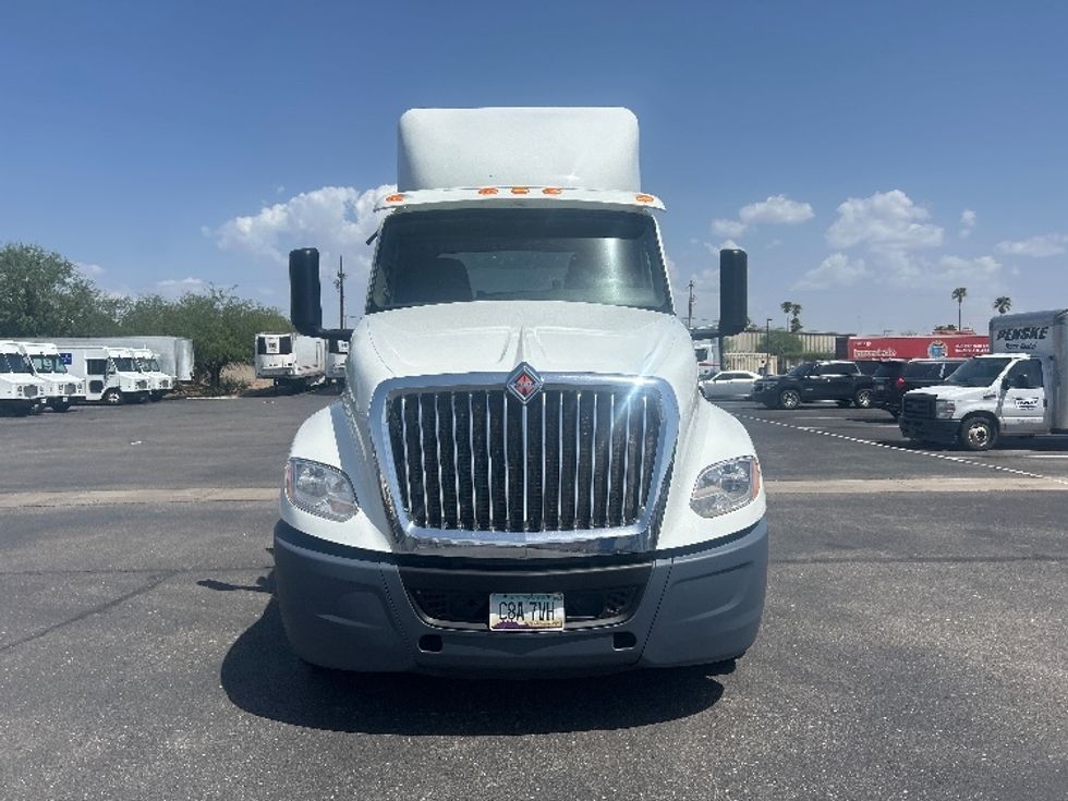 Day Cab Tractor-Heavy Duty Tractors-International-2023-LT625-Phoenix-AZ-219,569\n\t\tmiles-$ 52,500 - Image 2