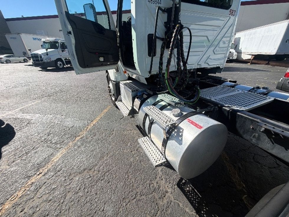 Day Cab Tractor-Heavy Duty Tractors-International-2023-LT625-Torrance-CA-165,700\n\t\tmiles-$ 53,250 - Image 18